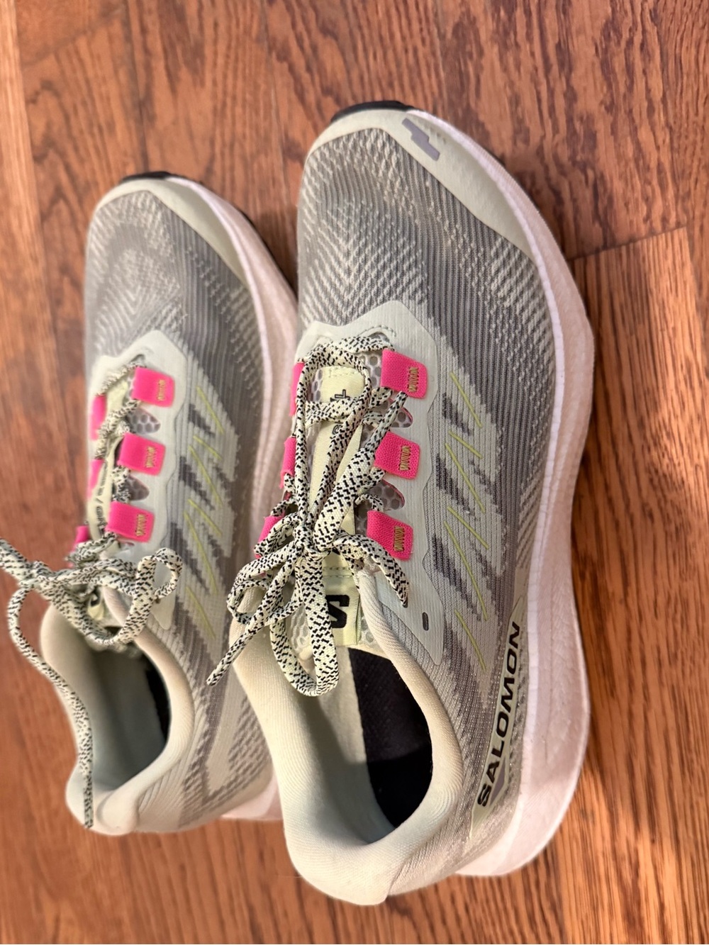 Salomon Kids Sneakers in Light Gray with Pink Accents